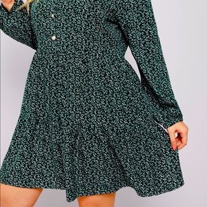 Shein NWOT Dark Green fun and flowy dress